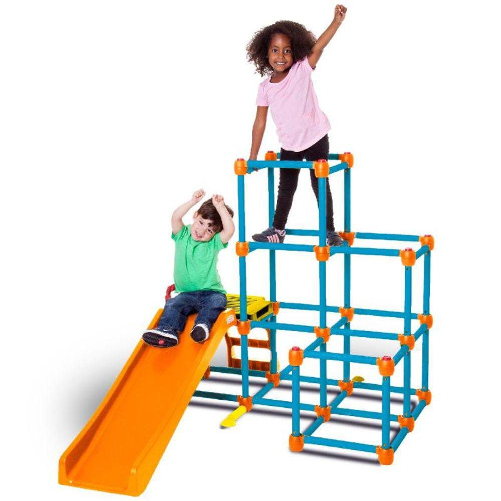Playground Everest Escalada com Escorregador